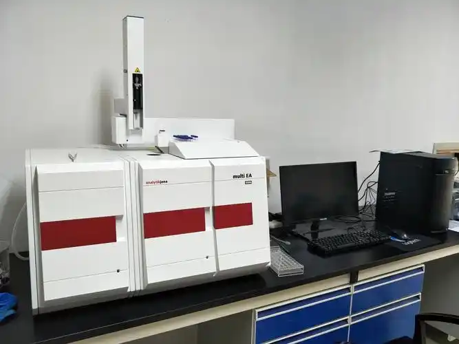 使得x射线荧光光谱技术可以对一些低原子序数元素进行检测分析,甚至是