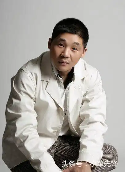 小眼睛,矮个子,演技折服郑晓龙,受管虎青睐