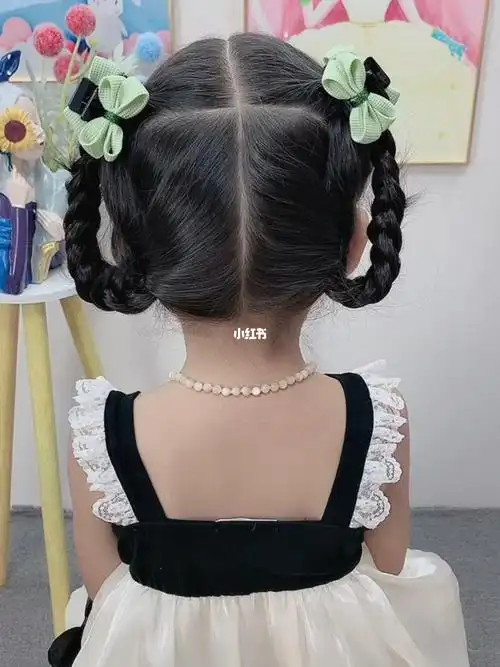 甜美可爱的小公主盘发发型