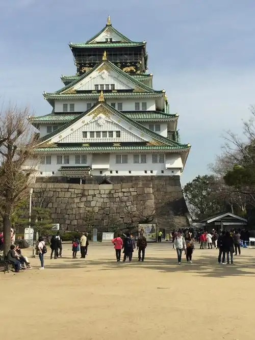 这是神社内的塔楼,里边陈设着丰臣秀吉当年的文物古迹和史料.