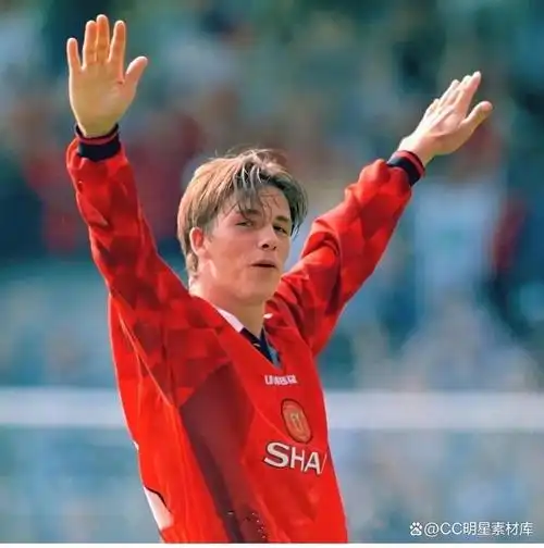 足坛封神榜第49位——"圆月弯刀"大卫·贝克汉姆