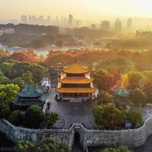 湖南周围的旅游景点推荐湖南最值得去8大旅游胜地