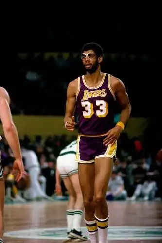 天勾贾巴尔为何能成历史得分王看他40岁的表现就懂