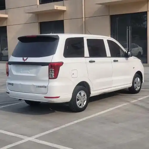 车辆品牌:五菱宏光s 面包车 登记日期 - 抖音