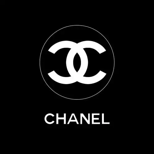 奢侈品消费60的线上消费人群低于30岁很多女大学生