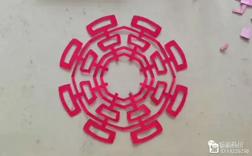 22剪纸吉祥符号之八方来喜