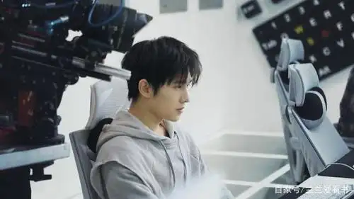 电竞小甜文,最爱《蜜汁炖鱿鱼》和《你微笑时很美》,超级好看