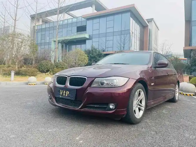 2010款宝马3系进口320i豪华型