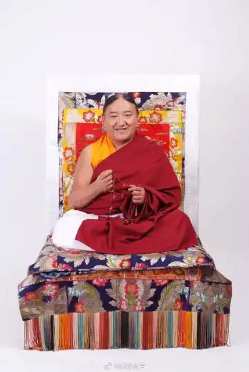 第41任萨迦法王身为密法的修行者,特别是领受圆满的