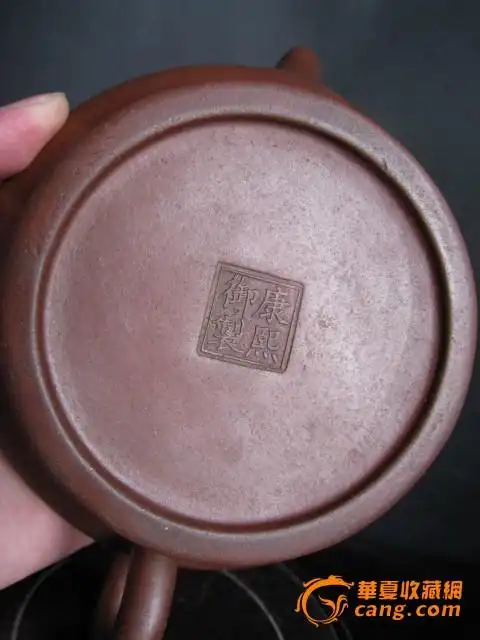 康熙御制款紫砂壶