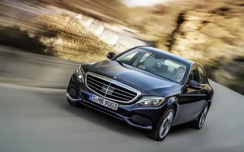 2015 梅赛德斯-奔驰c级汽车高清壁纸