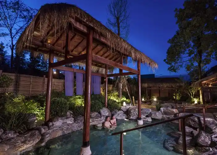 青城山心越温泉度假酒店