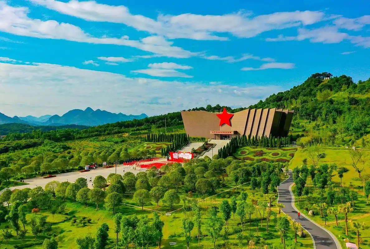 根据地,这里入选了全国红色旅游景点名录,也是中国100个红色旅游景区