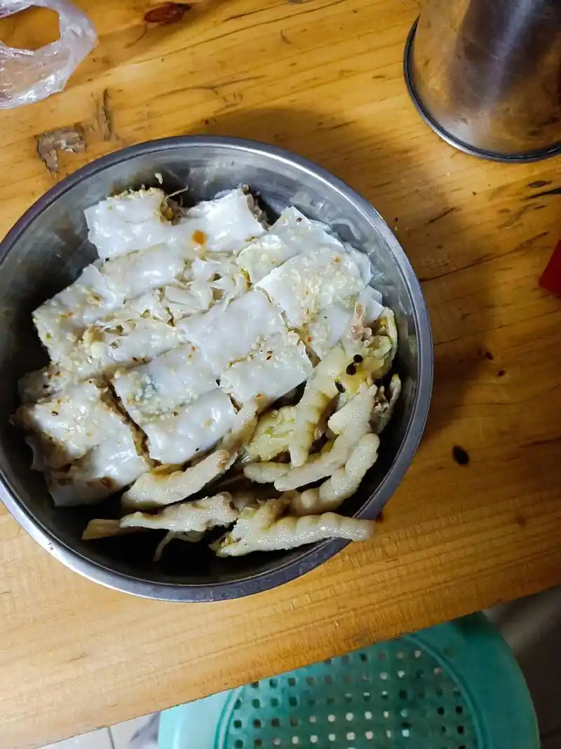 昨晚制作阳江猪肠碌和制作曲奇饼干和手工扇子和油纸伞