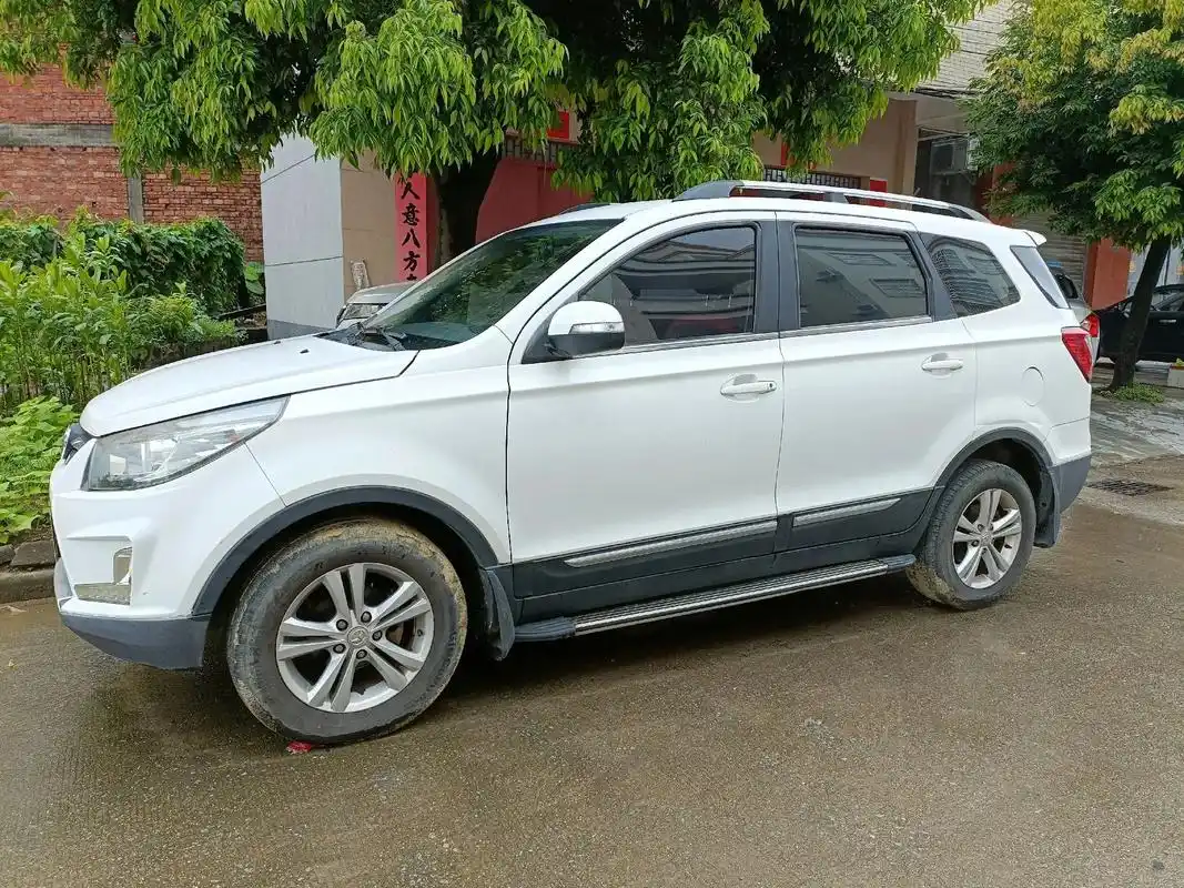 新到2015北汽幻速s315l舒适版