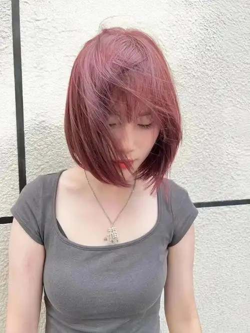 夏天发色推荐玫红色