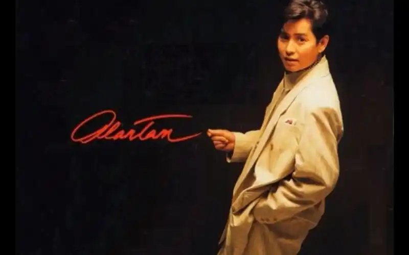 见识一下什么叫现象级的红各类影视剧中提到的谭咏麟片段剪辑