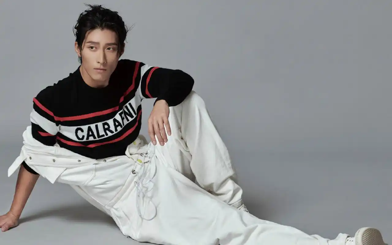 窦骁魅力写真图片桌面壁纸