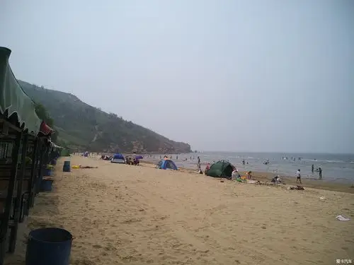 虎虎生威大连李官海边去洗澡