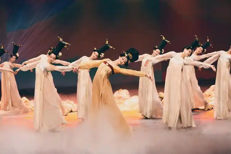 【全媒体】探索云端演艺 舞蹈《丽人行》将亮相首个情景式剧场晚会