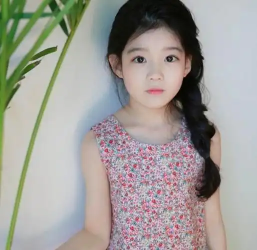 韩国10岁小女生基因好到让大家夸赞「世界最美」哥哥