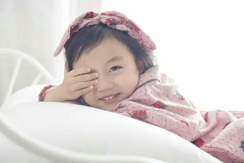 石榴四岁生日照片.