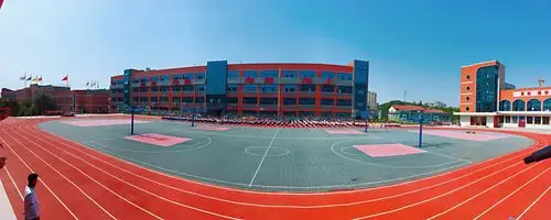 七彩阳光 扬帆起航 ——市实验小学第十九届美育节系列报道(一)