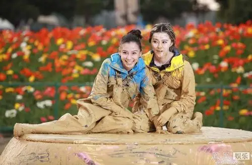 《跑男2》首播 范冰冰力压李晨撕名牌(图)【8】