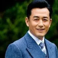 四十多岁帅哥的照片头像图片_微信头像图片大全