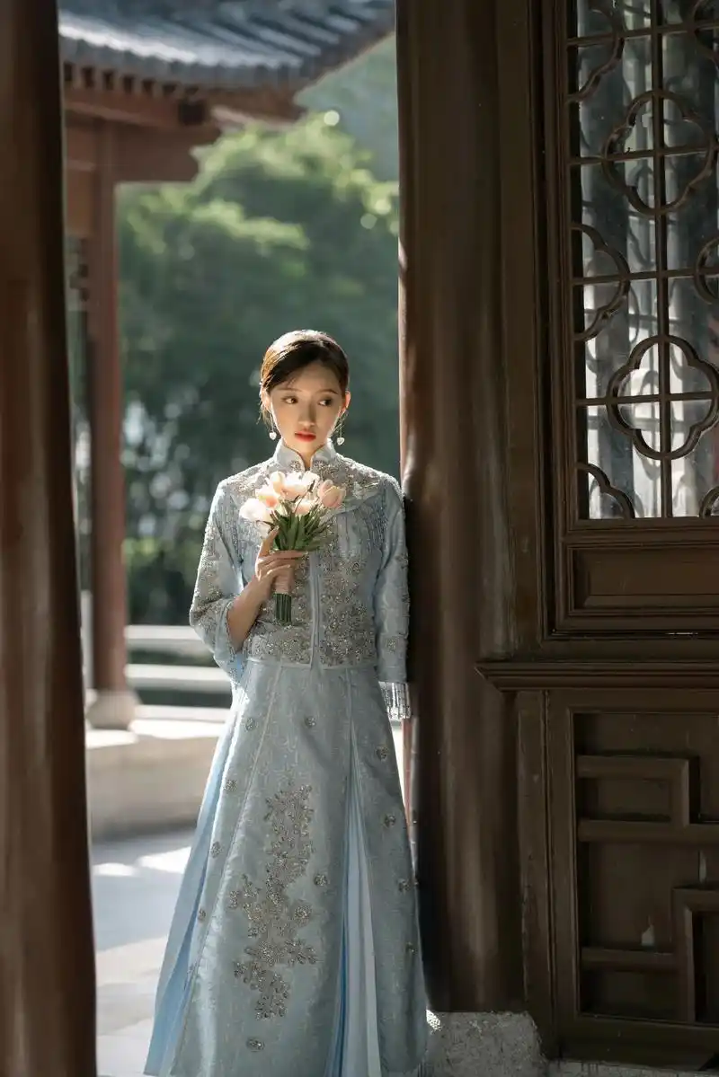 古装婚纱照,氛围感  在落日大道浪漫 - 抖音