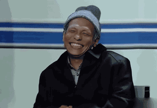 搞笑 正文 见过大爷跳广场舞 网友@大禄半吨重爆料:去水上公园逛一圈.