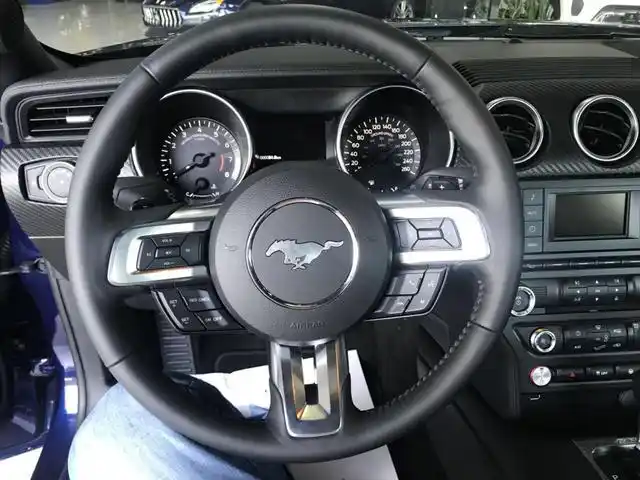 2018款福特野马展厅现车价格优惠