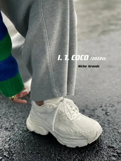 巴黎世家老爹鞋经典小白鞋