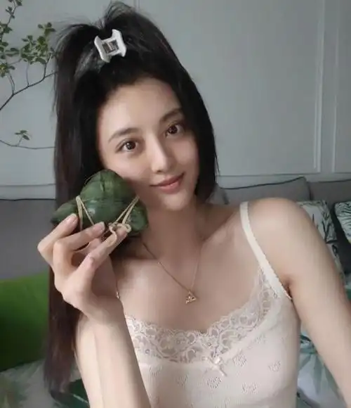 歌手甘露个人资料简介