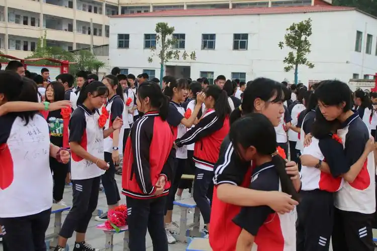 留盆初中2020届"感恩母校,珍重同窗"毕业典礼.