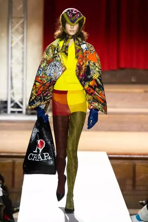 这些可能都是2020/2021秋冬女装大火的流行服装风格分析,精选!