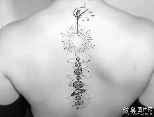 脊椎纹身图案及手稿匠心独运的经典设计