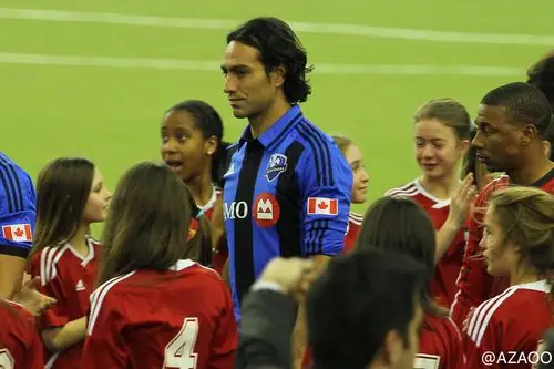 内斯塔(alessandro nesta)2013年加拿大蒙特利尔队,赛前入场