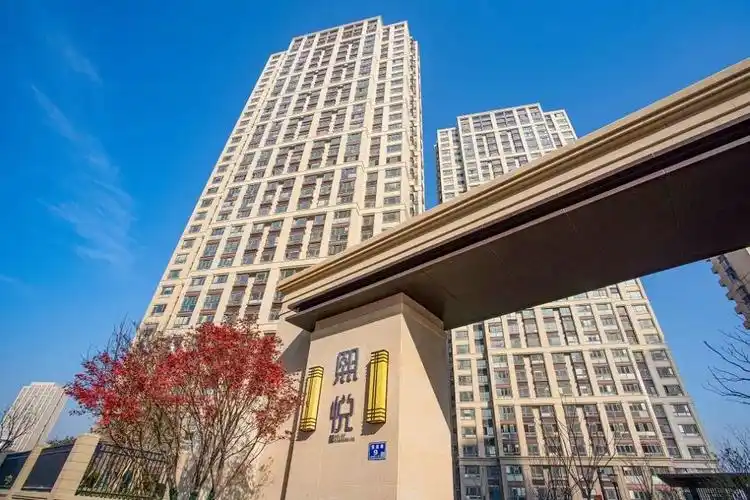 南京熙悦| gucci,dior等一大波国际奢侈品来袭,0元起拍,倒计时1天!