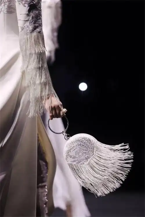 婉若游龙戏韵国潮盖娅传说61熊英heavengaia大秀绽放水立方