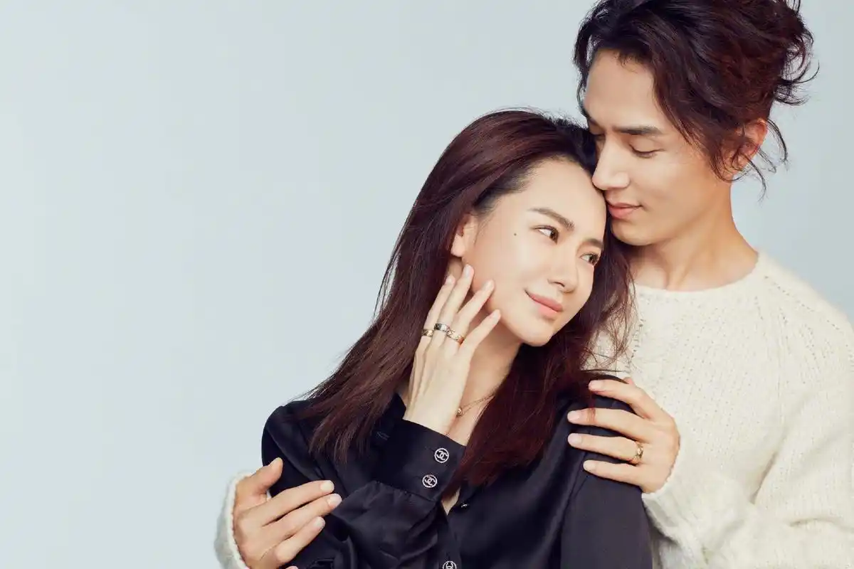 原创戚薇李承铉晒照庆祝结婚7周年模范跨国夫妇不惧七年之痒