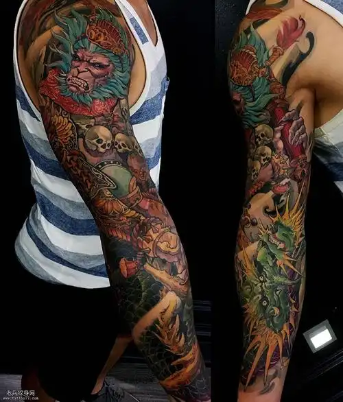男士花臂斗战胜佛骷髅和龙纹身图案