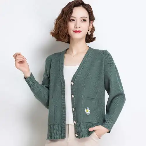 针织开衫女士短款披肩小外搭春秋装2020年新款毛针织衫