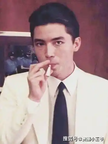 如果莱昂纳多被称之为"地球球草",那么年轻时候的尊龙确实称得上是"