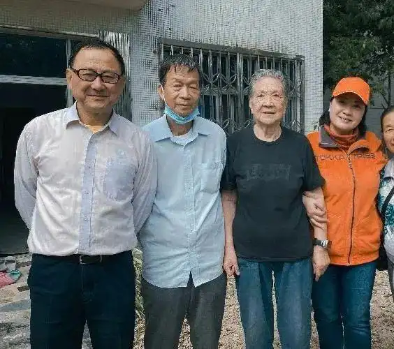 广州最大烂尾楼澳洲山庄20年背债跳江死亡的业主