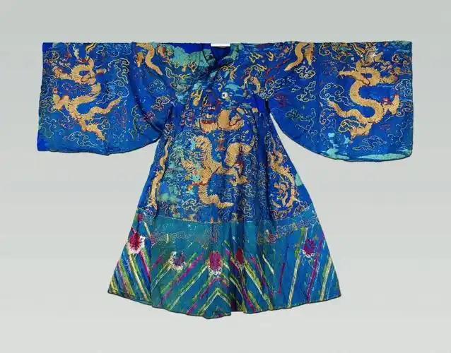 明 秦良玉蓝缎盘金绣花蟒袍 重庆中国三峡博物馆藏