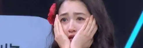 关晓彤生日遭整蛊,被甩锅摔碎上亿光碟,事后因自责抱头痛哭_节目组