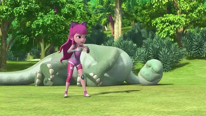 时空龙骑士:灵溪安慰恐龙,没想到恐龙突然发狂,差点伤害灵溪-母婴亲子