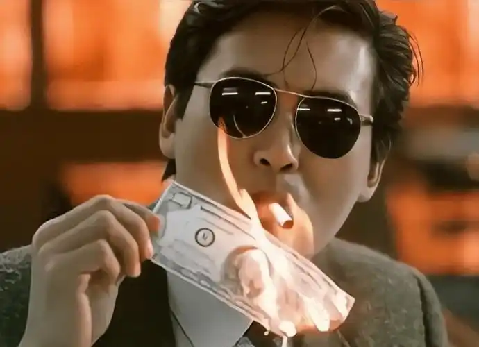 68岁发哥中风住院,膝下无子捐出全部家产,不生孩子注定晚景凄凉