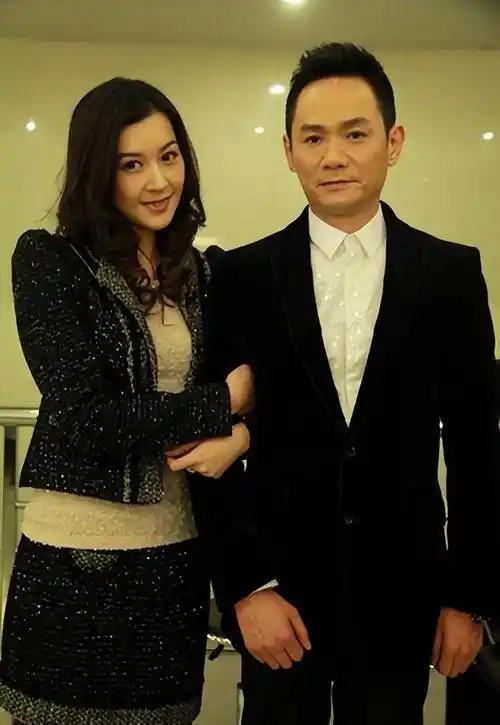 黄海冰:前妻不想要孩子,束手无措分手,再婚后很快儿女双全幸福无比